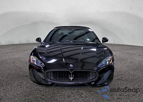 2015 Maserati Granturismo S z USA, uszkodzony, nr VIN ZAM45VLA4F0129190